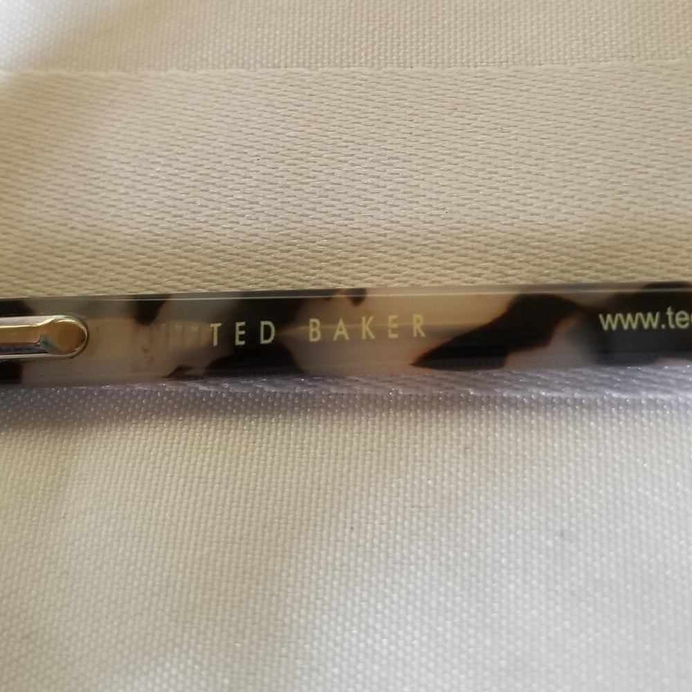 Authentic Ted Baker Sunglasses - image 6